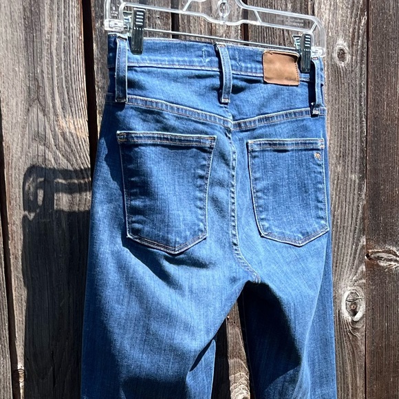Madewell high riser skinny distressed chewed hem jean size 26 - Picture 10 of 17
